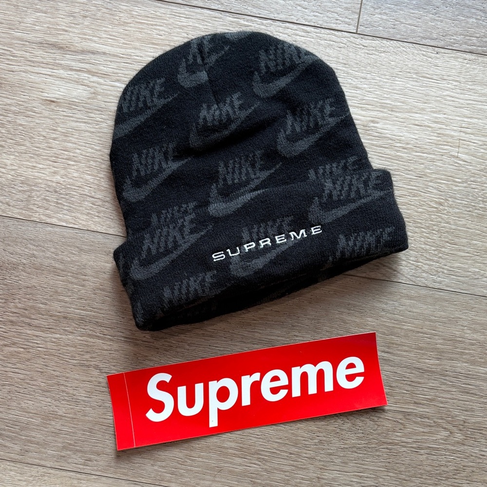 NIKE X SUPREME BEANIE